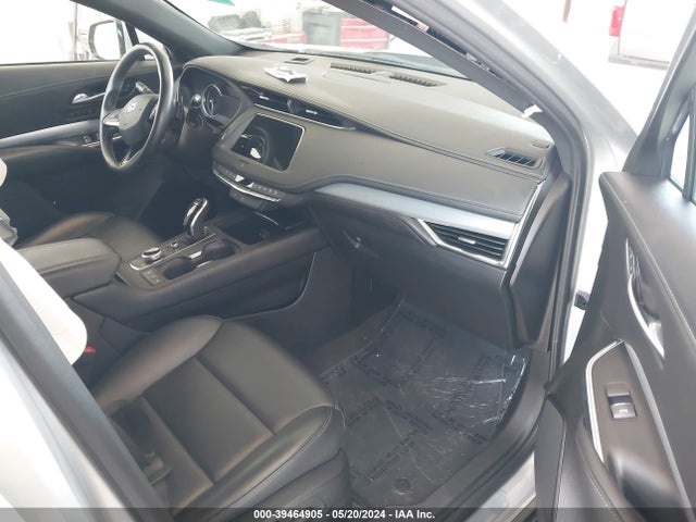 1GYFZDR44NF112618 Cadillac Xt4 Awd Premium Luxury