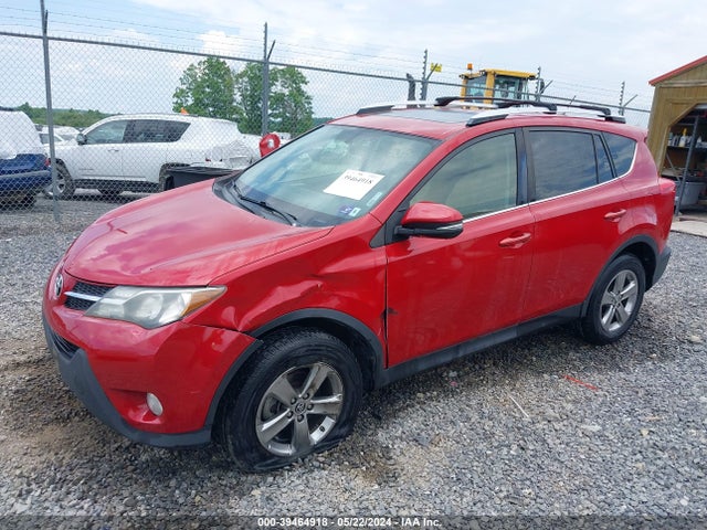 Toyota Rav4 Xle 2015 JTMRFREV2FD141247 Image 2