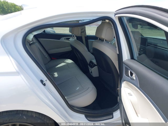 KMTG34LA2KU040210 Genesis G70 2.0t Advanced