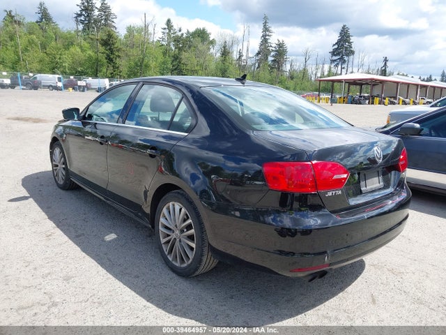 3VWL17AJ9EM373565 Volkswagen Jetta 1.8t Sel