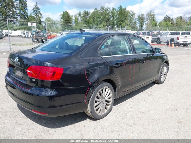 3VWL17AJ9EM373565 Volkswagen Jetta 1.8t Sel