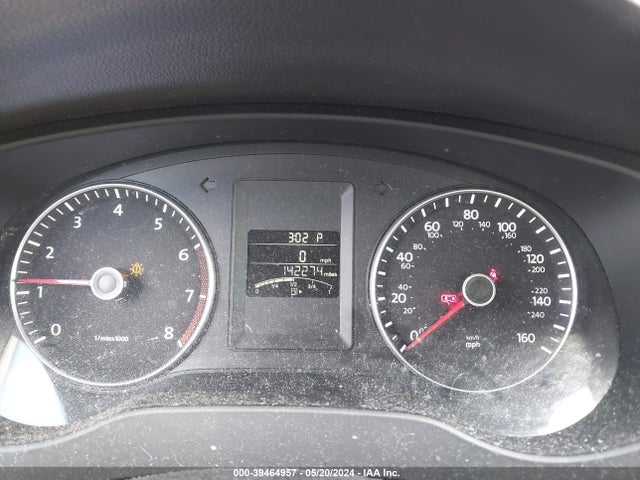 3VWL17AJ9EM373565 Volkswagen Jetta 1.8t Sel