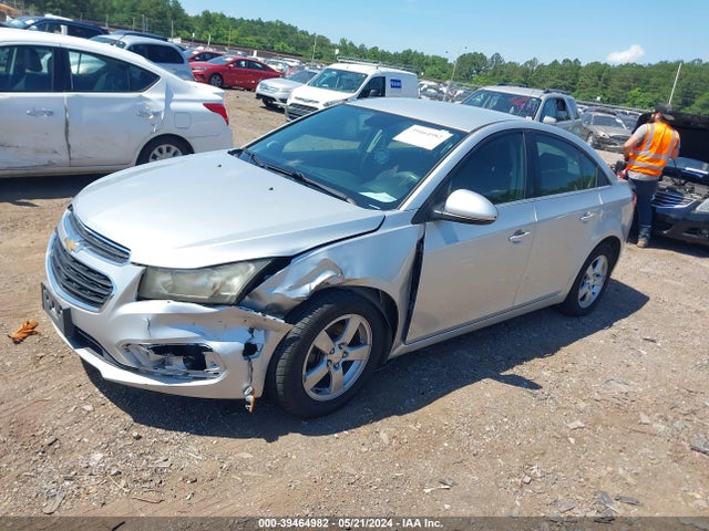 Chevrolet Cruze 1lt Auto 2015 1G1PC5SB9F7185031 Image 2