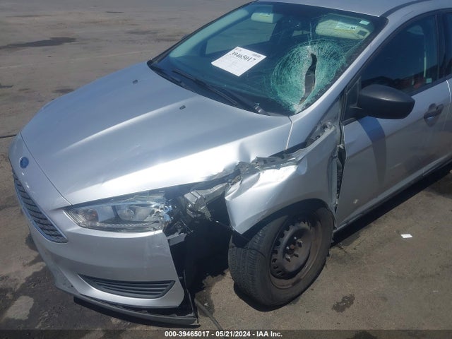 Ford FOCUS S 2018 1FADP3E27JL313528 Image 6