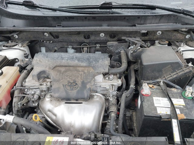 Toyota RAV4 LE 2017 JTMZFREV9HJ130105 Image 10