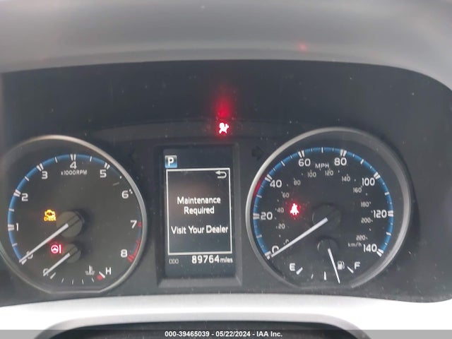 Toyota RAV4 LE 2017 JTMZFREV9HJ130105 Image 7