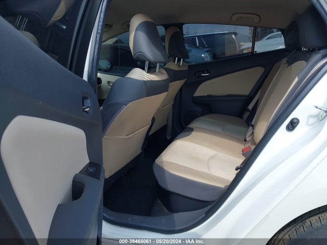 Toyota Prius Two 2016 JTDKBRFU0G3011705 Image 8