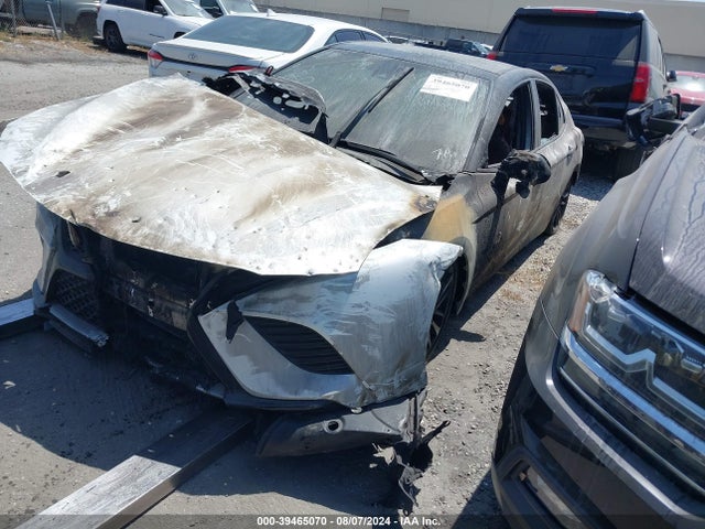 Toyota CAMRY XSE 2020 4T1K61AK2LU332687 Image 2