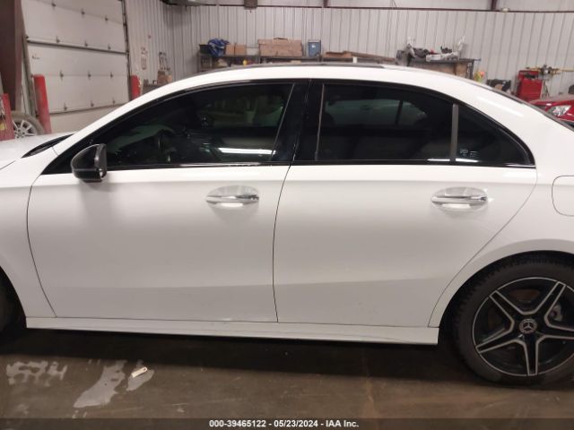 WDD3G4FB7KW019935 Mercedes-Benz A 220 4matic