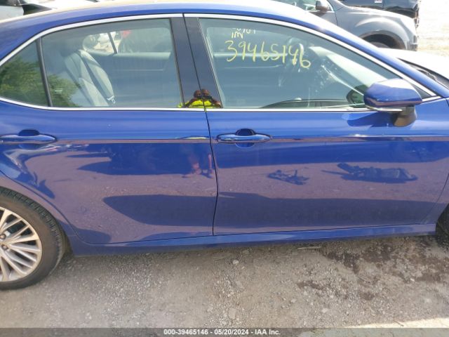 4T1B11HK9JU505462 Toyota CAMRY XLE