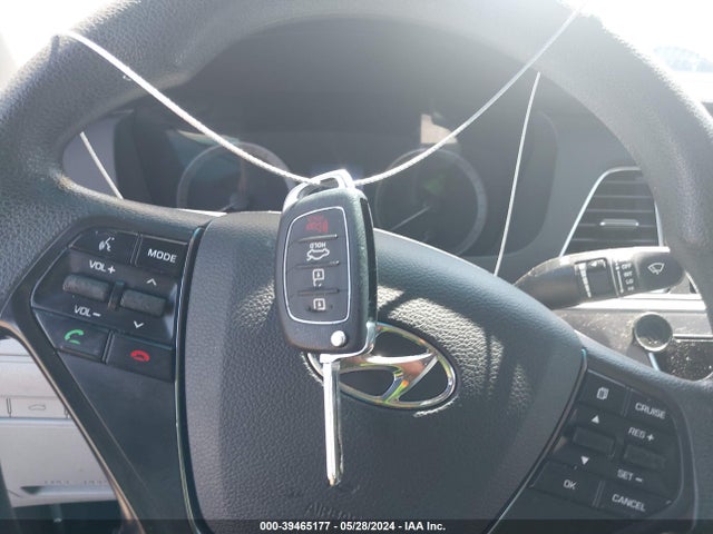 Hyundai SONATA SE 2015 5NPE24AF5FH007550 Image 11