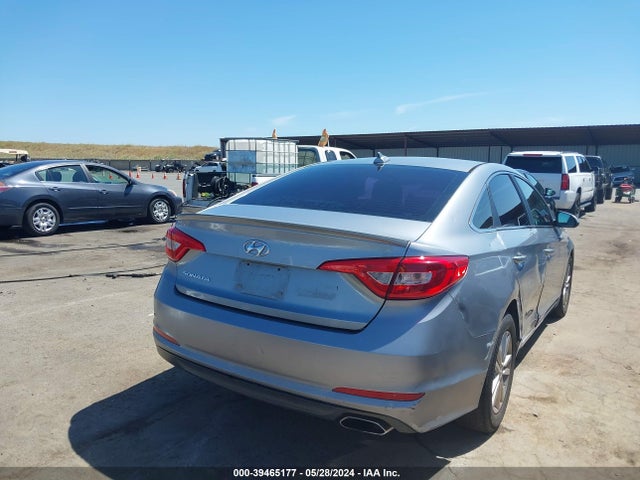 Hyundai SONATA SE 2015 5NPE24AF5FH007550 Image 4