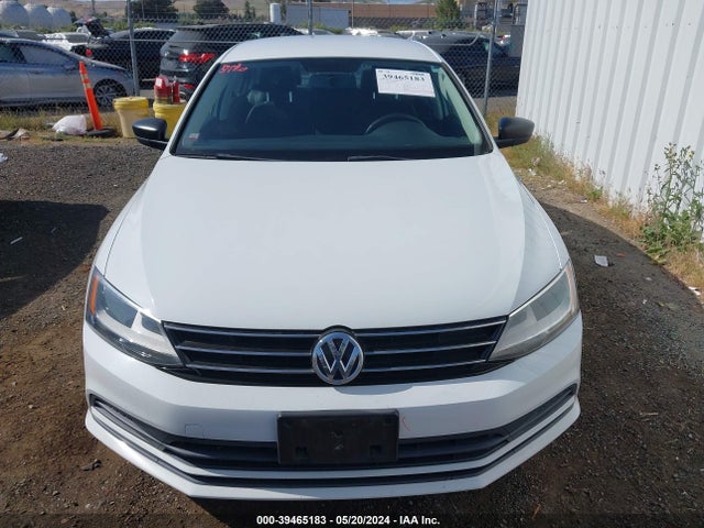3VW2K7AJ4FM354075 Volkswagen Jetta 2.0l S