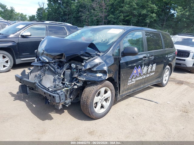 Toyota Sienna L 2020 5TDZZ3DC4LS077216 Image 2