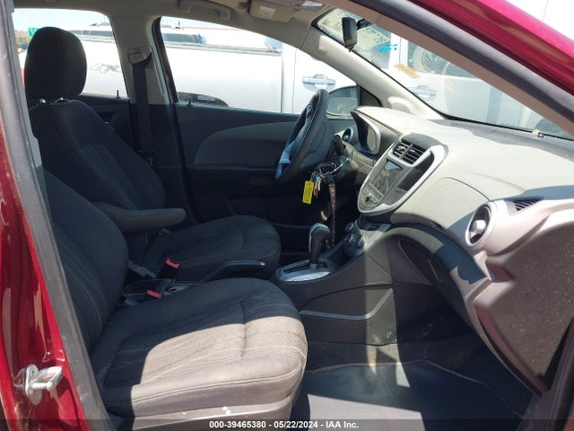 Chevrolet Sonic Lt Auto 2019 1G1JD5SB5K4148184 Image 5