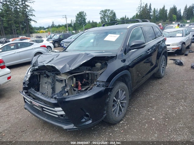 Toyota Highlander Xle 2018 5TDJZRFHXJS842564 Image 2