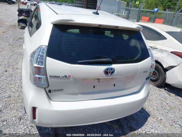 JTDZN3EUXE3312662 Toyota Prius V Three