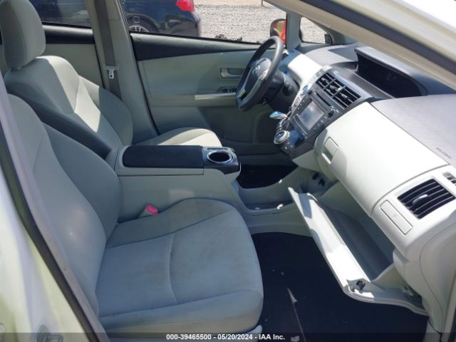 JTDZN3EUXE3312662 Toyota Prius V Three