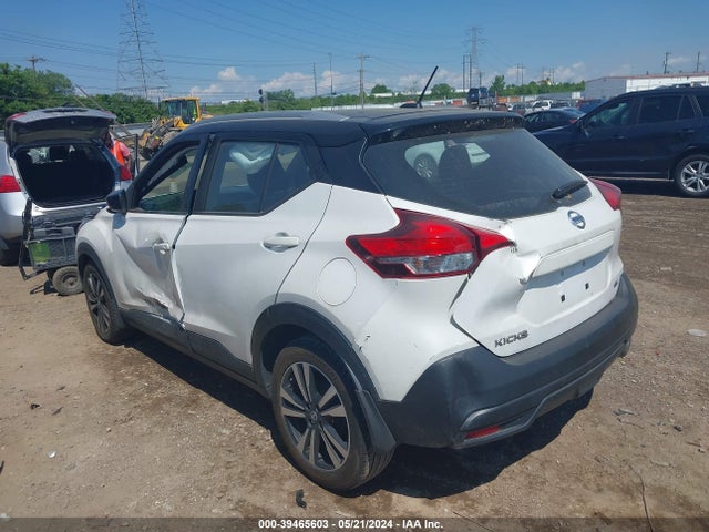 Nissan KICKS SV 2019 3N1CP5CU1KL523458 Image 3