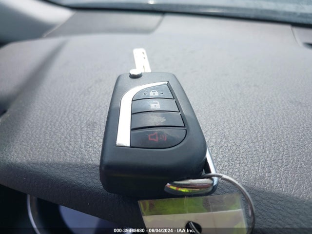 Toyota CAMRY LE 2020 4T1C11AK5LU366626 Image 11