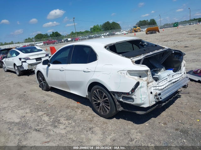 Toyota CAMRY SE 2018 4T1B11HK4JU139653 Image 3