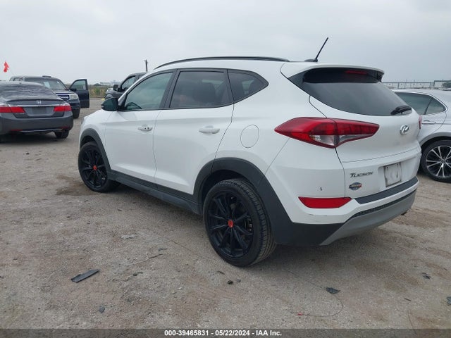 Hyundai Tucson Night 2017 KM8J33A26HU550395 Image 3