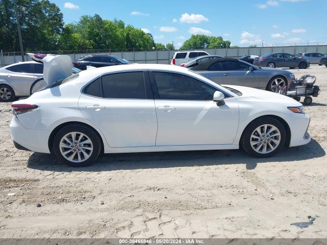 Toyota CAMRY LE 2021 4T1C11AK2MU612002 Image 13
