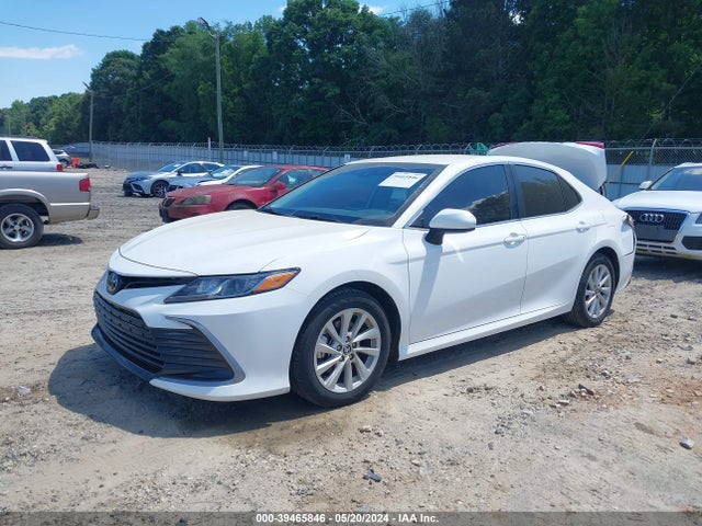 Toyota CAMRY LE 2021 4T1C11AK2MU612002 Image 2