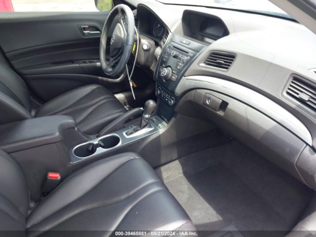 19UDE2F3XKA001817 Acura Ilx Standard