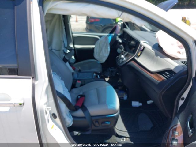 5TDYK3DC8FS574175 Toyota Sienna Limited Premium 7 Passenger