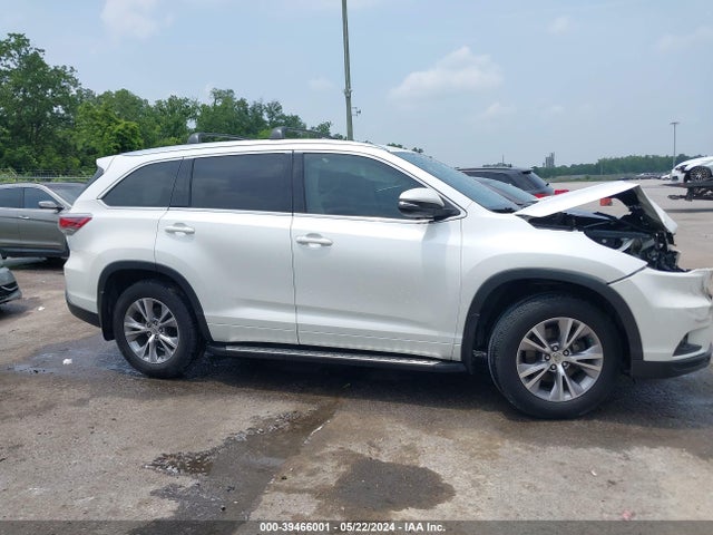 Toyota Highlander Xle V6 2015 5TDKKRFH4FS102864 Image 13