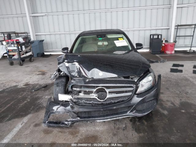 55SWF4JB0HU200579 Mercedes-Benz C 300 Luxury/sport
