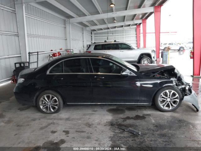 55SWF4JB0HU200579 Mercedes-Benz C 300 Luxury/sport