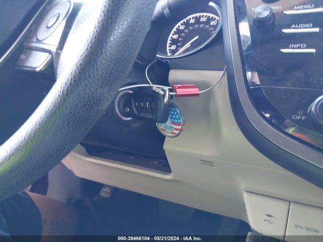 Toyota CAMRY LE 2018 4T1B11HK2JU537962 Image 11