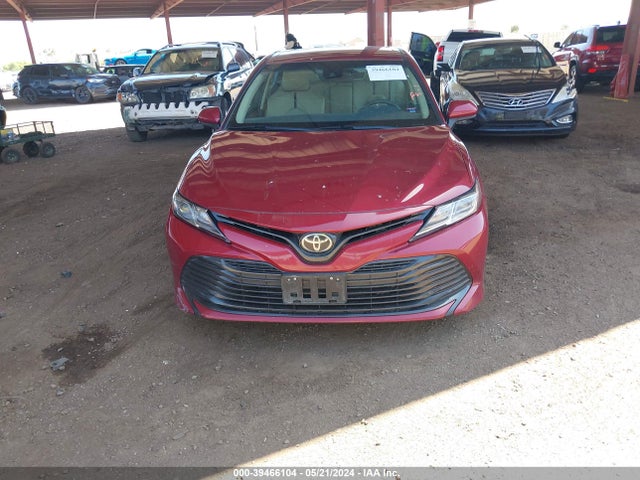 Toyota CAMRY LE 2018 4T1B11HK2JU537962 Image 12