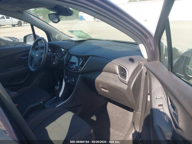 Chevrolet TRAX LS 2019 3GNCJKSB0KL190982 Image 5