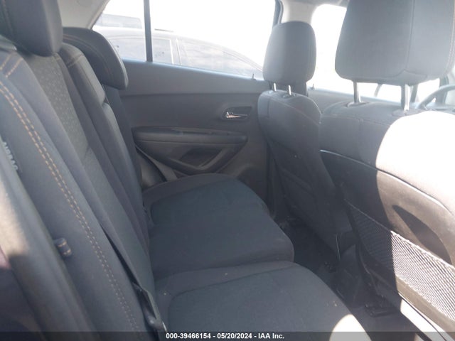 Chevrolet TRAX LS 2019 3GNCJKSB0KL190982 Image 8
