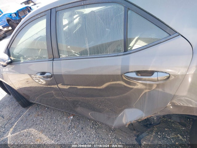 Toyota COROLLA SE 2019 5YFBURHE7KP918001 Image 15