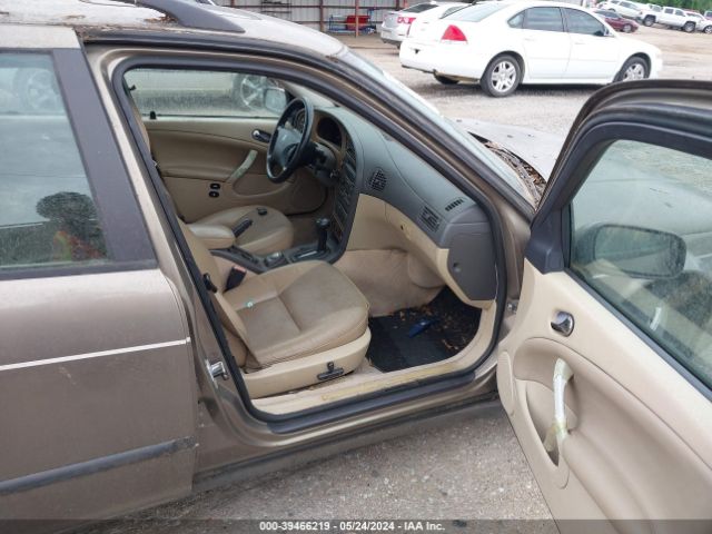 2002 SAAB 9-5 YS3ED59Z723029384 Photo 4