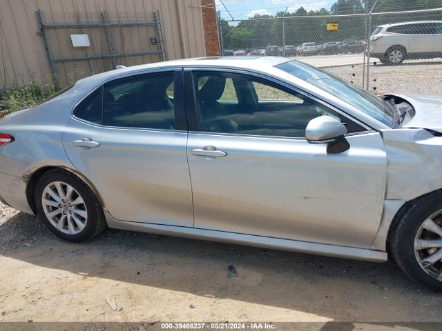 Toyota CAMRY LE 2018 JTNB11HK0J3027406 Image 13