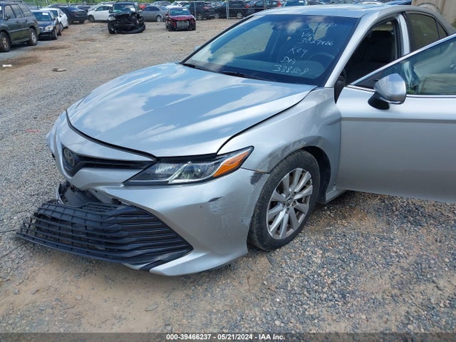 Toyota CAMRY LE 2018 JTNB11HK0J3027406 Image 6