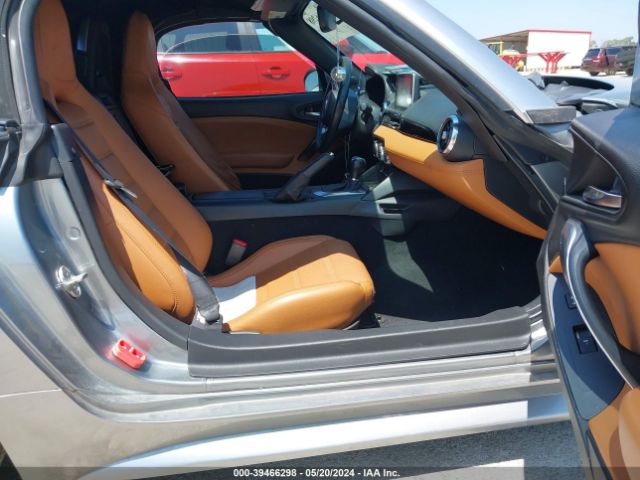 JC1NFAEK5H0103010 Fiat 124 Spider Lusso