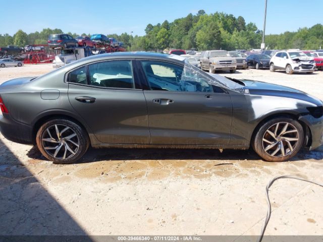 7JRA22TK9KG008889 Volvo S60 T6 Momentum