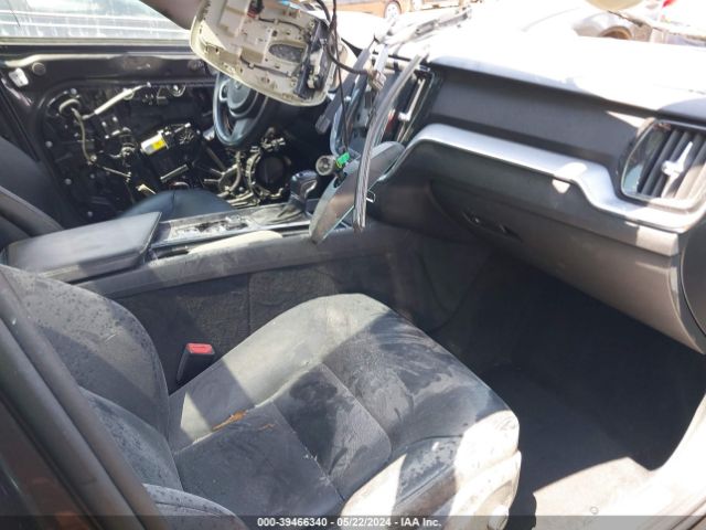 7JRA22TK9KG008889 Volvo S60 T6 Momentum
