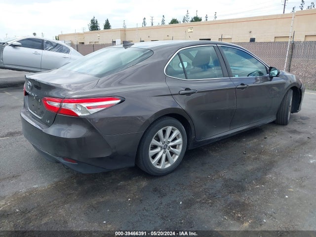 Toyota CAMRY LE 2020 4T1C11AK7LU337368 Image 4