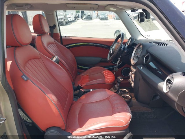 2009 MINI COOPER S WMWMF73579TW84442 Photo 4