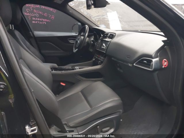SADCJ2FXXJA321912 Jaguar F-pace 25t Premium