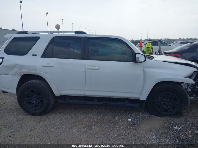 Toyota 4runner Sr5 Premium 2023 JTEFU5JR1P5289567 Image 12