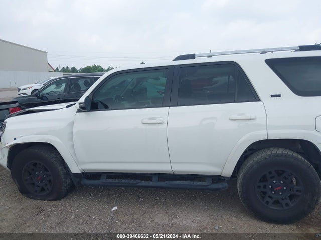 Toyota 4runner Sr5 Premium 2023 JTEFU5JR1P5289567 Image 13
