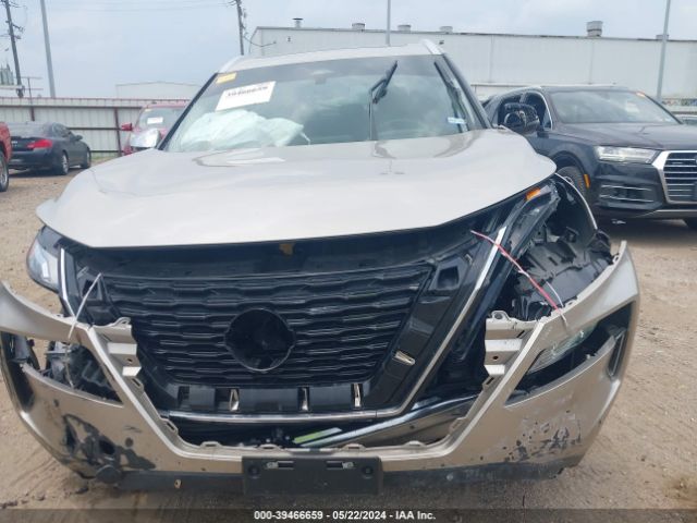JN8BT3DC0PW103159 Nissan Rogue Platinum Fwd